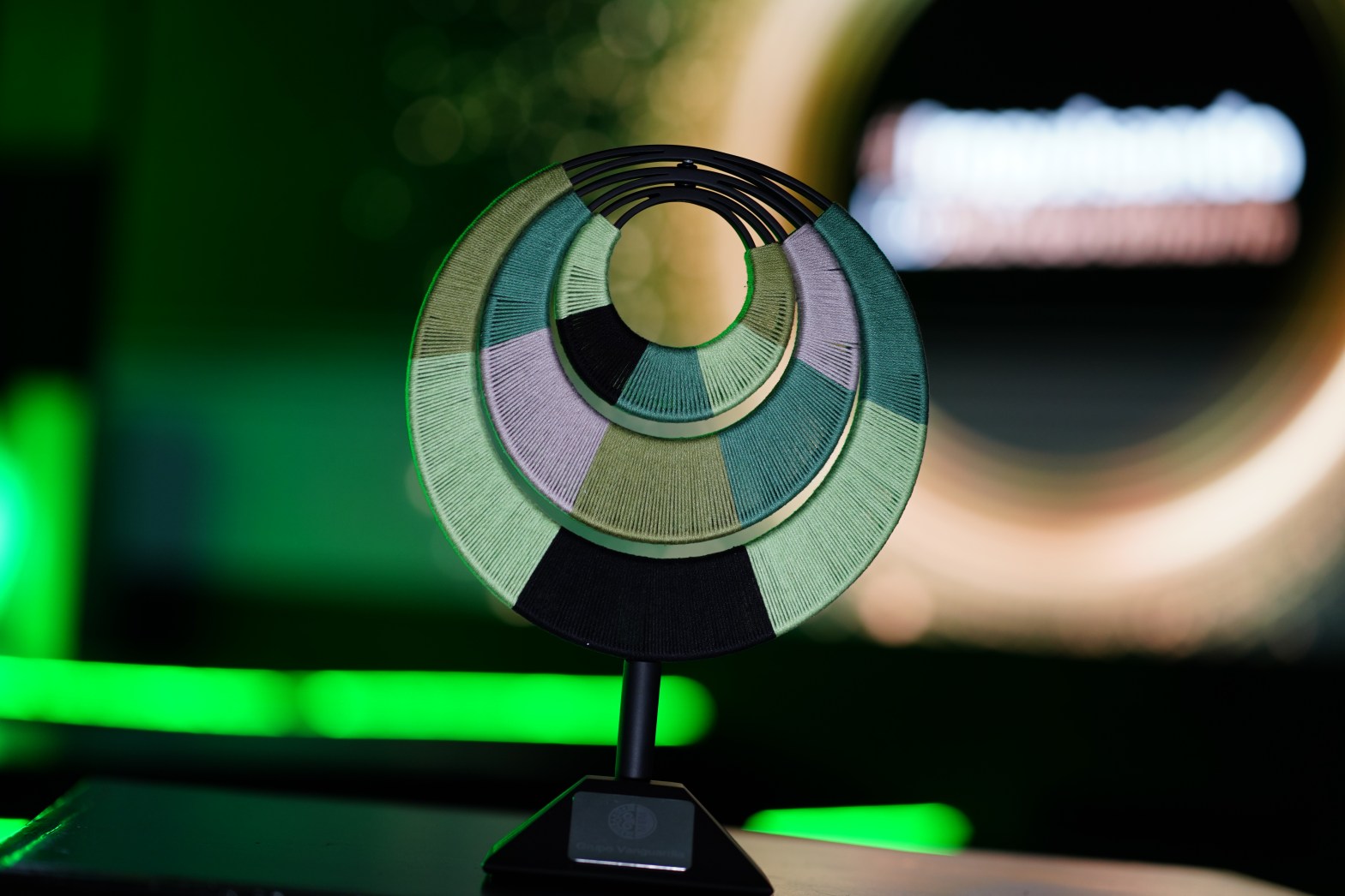 Distintivo Mejores Empresas Mexicanas exhibido durante la ceremonia de reconocimiento a compañías destacadas por su excelencia empresarial.