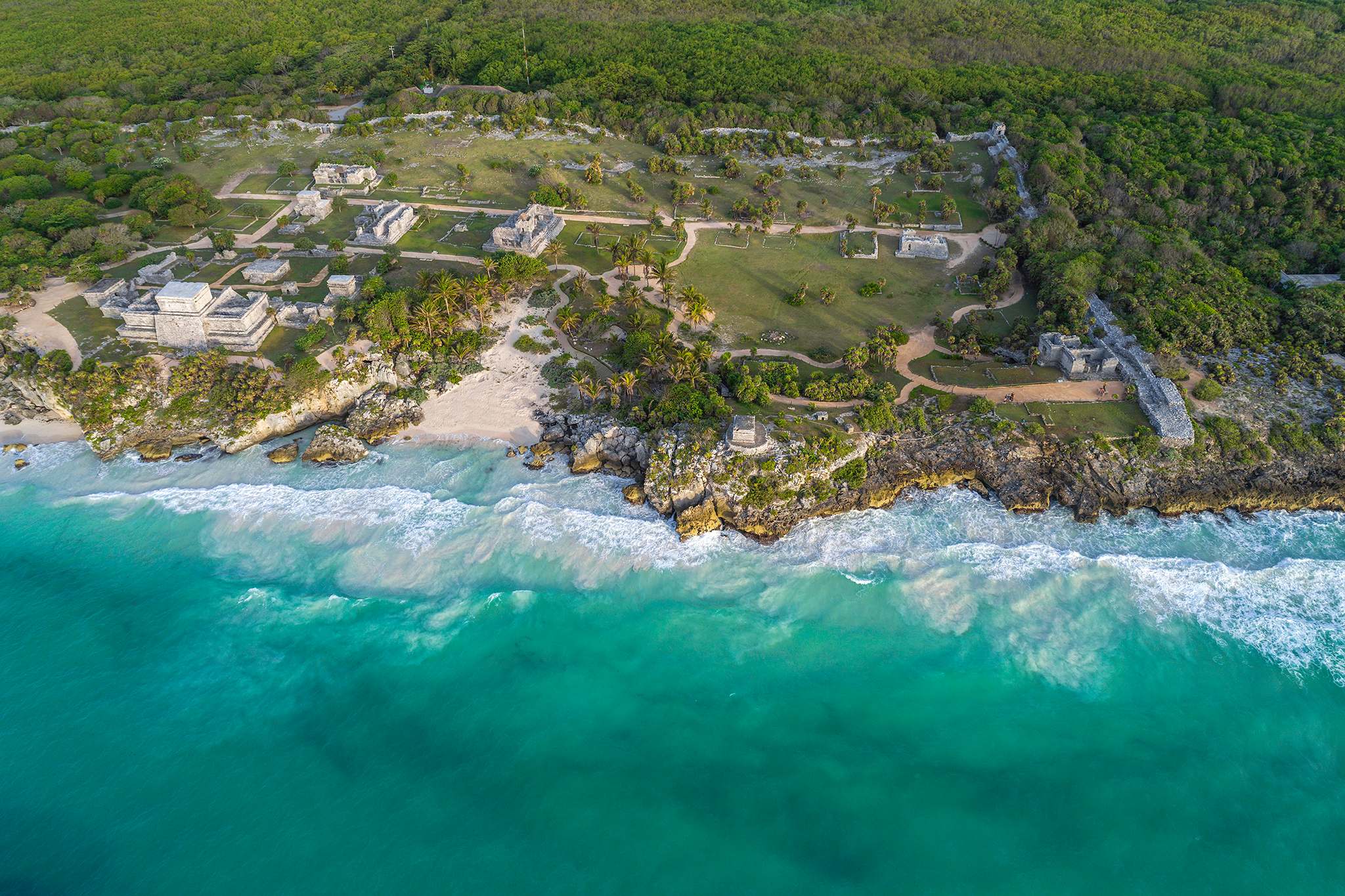 Tulum recupera vuelos para el invierno, pero aún no recupera su conectividad